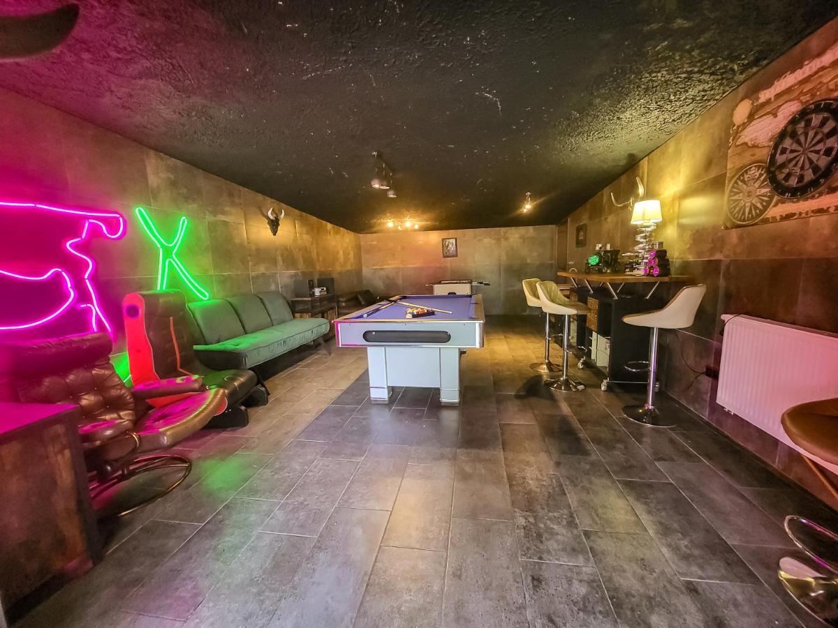 Holiday Home Vegas - House And Garten For Exclusive Use كوتيفو المظهر الخارجي الصورة